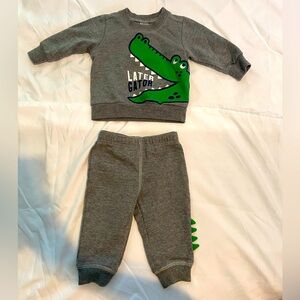 Baby Sweatshirt & Pants Set 🐊 (6 months)